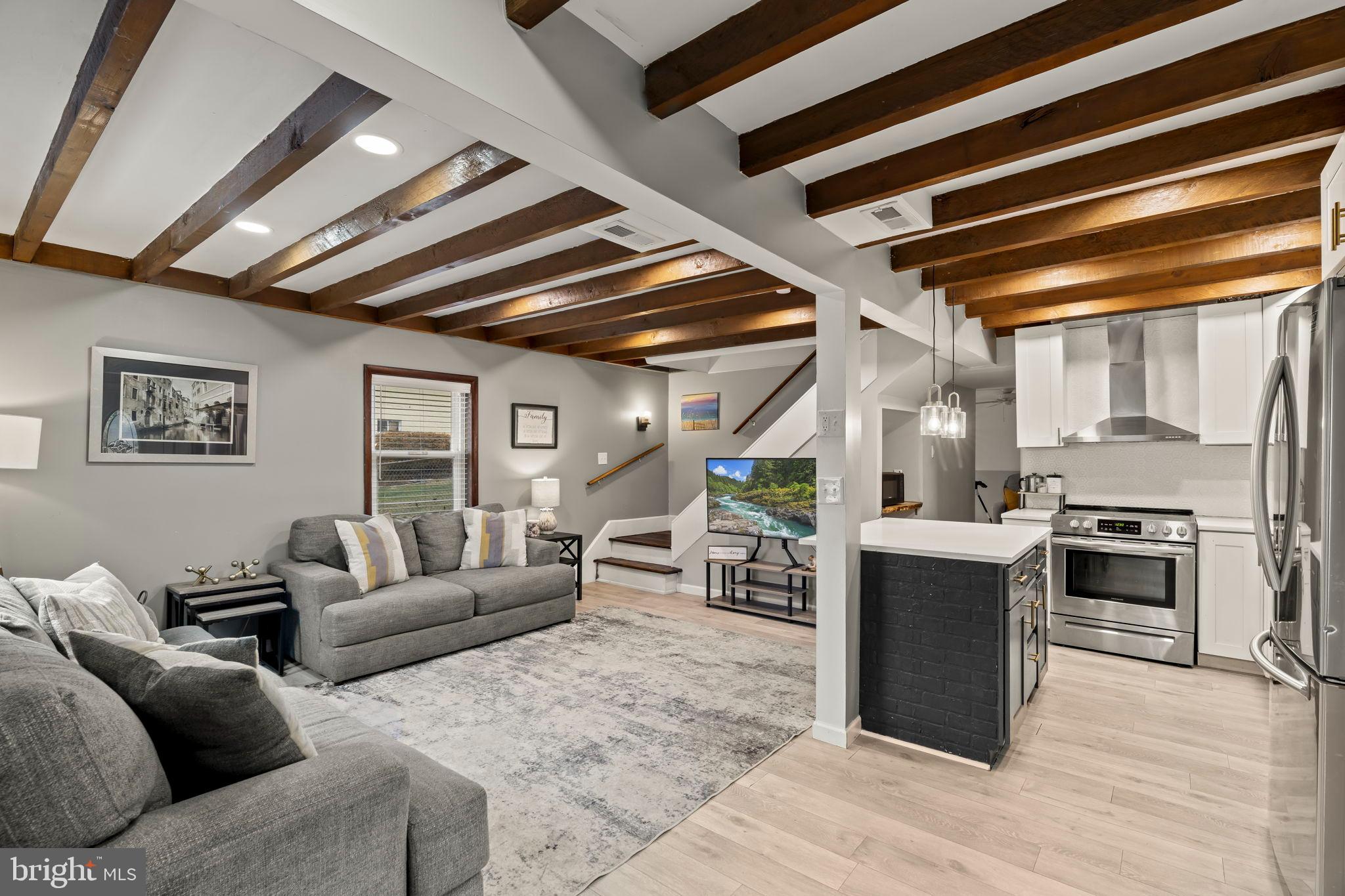 199 Summit Road Malvern, PA 19355 - Photo 2 of 31