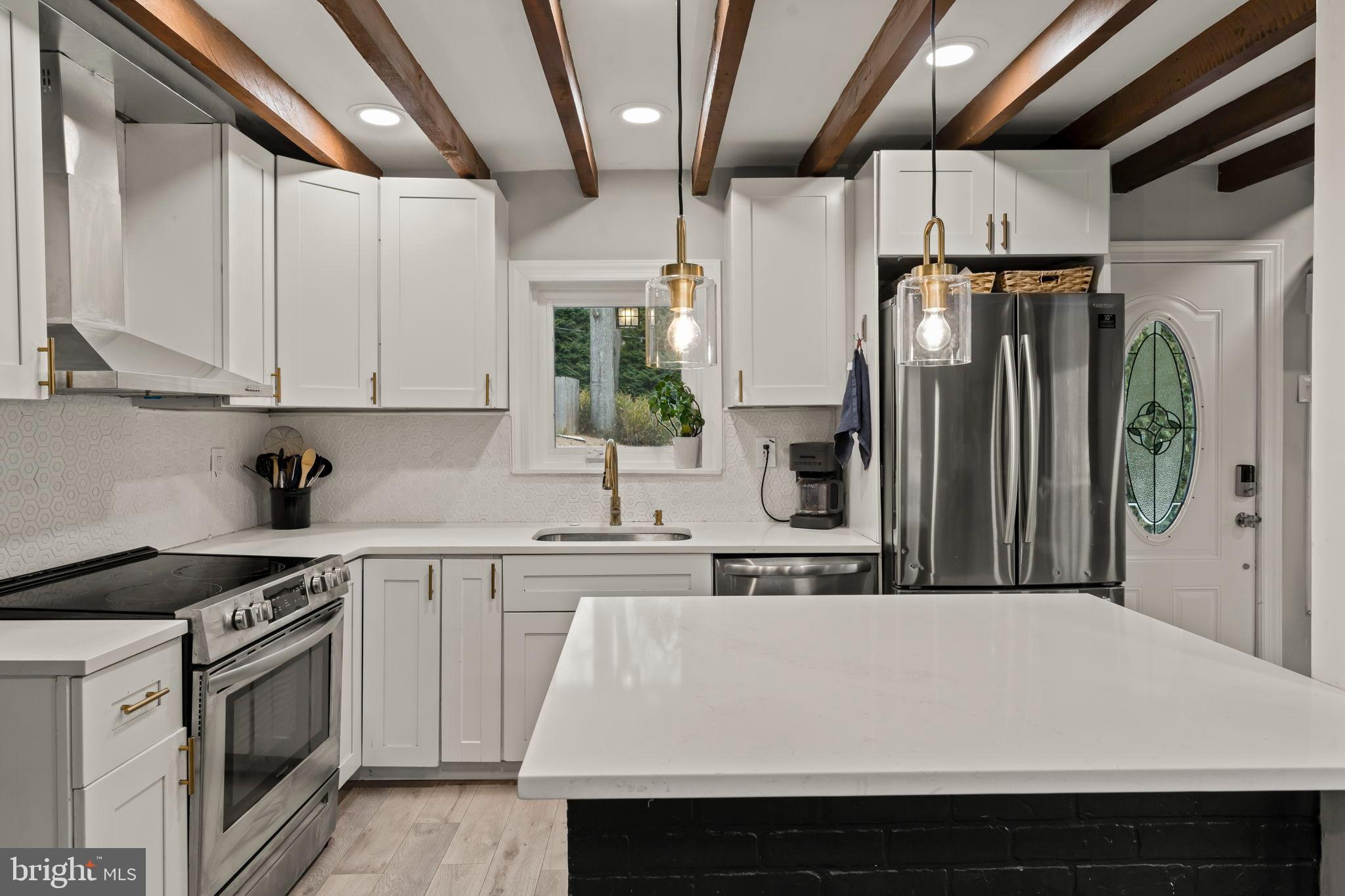 199 Summit Road Malvern, PA 19355 - Photo 3 of 31