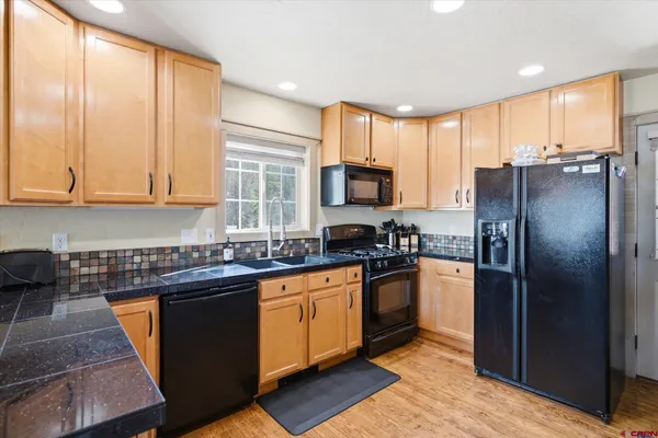 $750,000 | 746 West Vallecito Creek Road, Bayfield, CO 81122