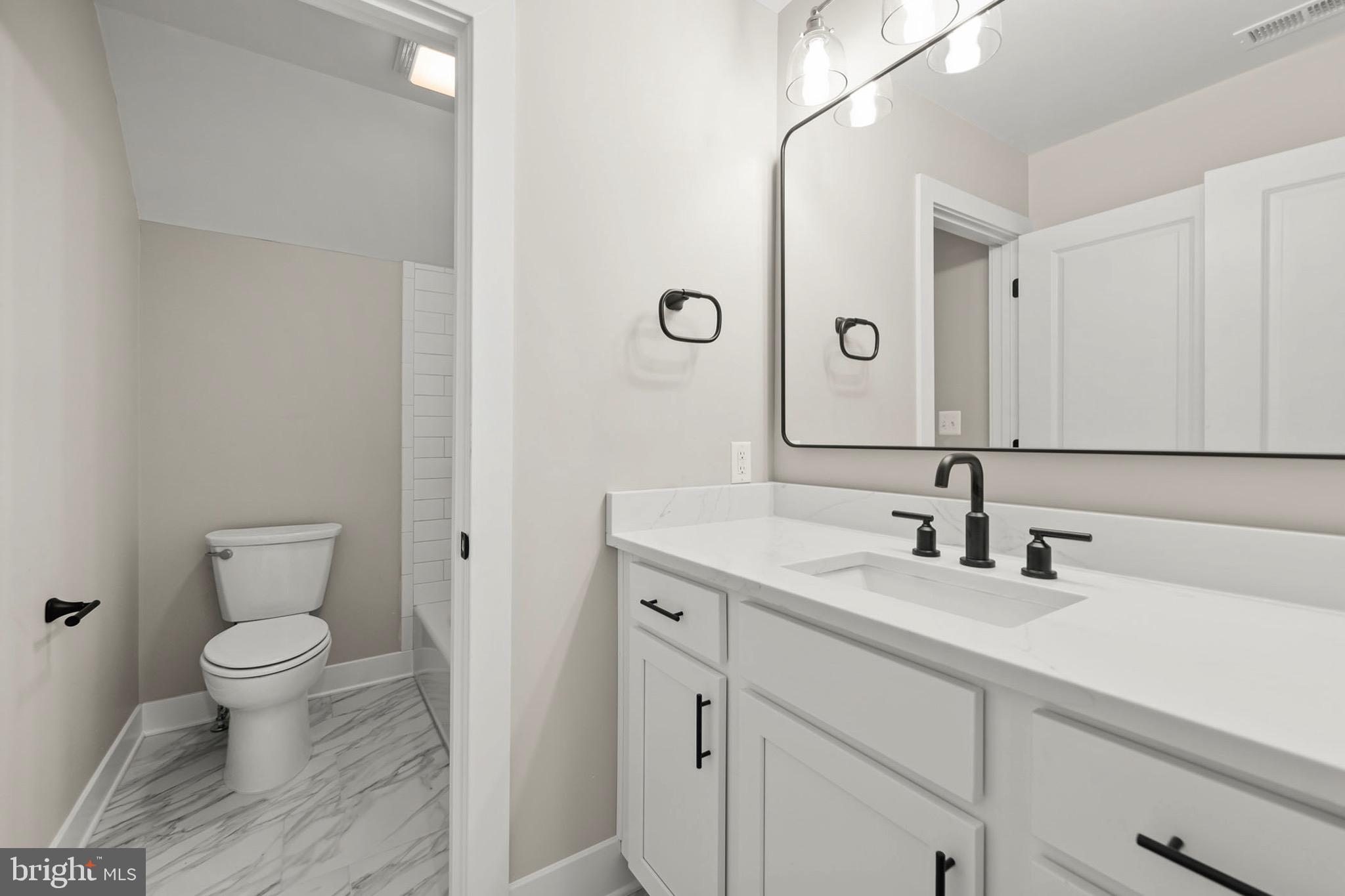 125 Holiday Road Cross Junction, VA 22625 - Photo 42 of 67 Tiled, Shower/Tub combo