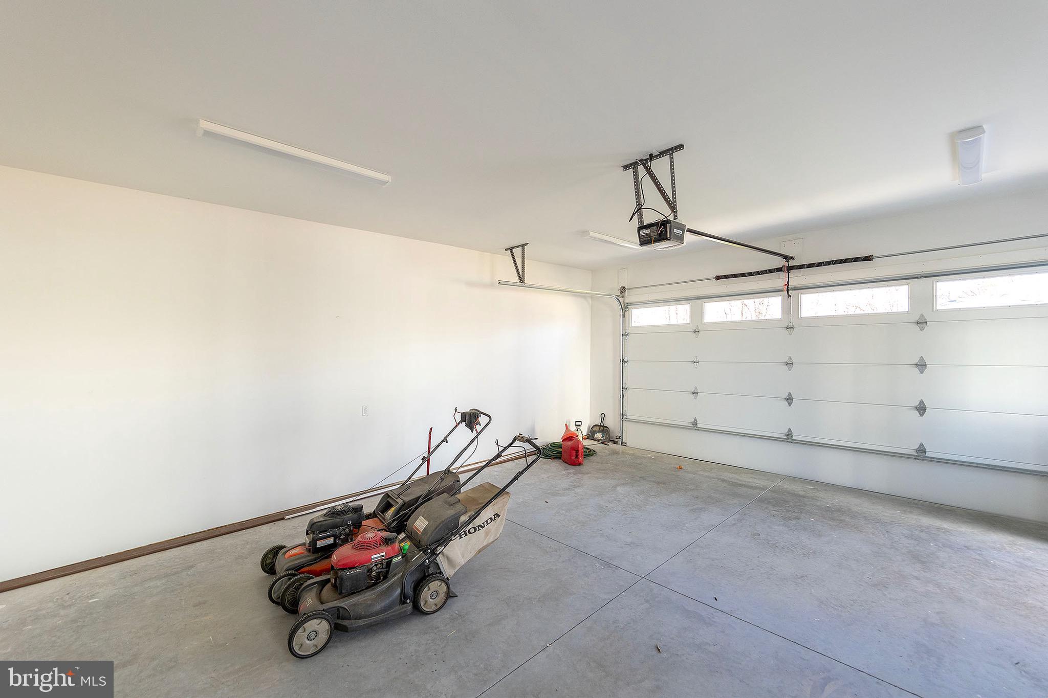 125 Holiday Road Cross Junction, VA 22625 - Photo 54 of 67 2 Car Garage Fully finished and Insulated
