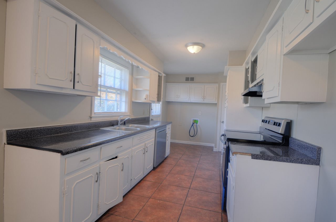 2082 Finley Road Memphis, TN 38116 - Photo 6 of 24 Gallery Image 6