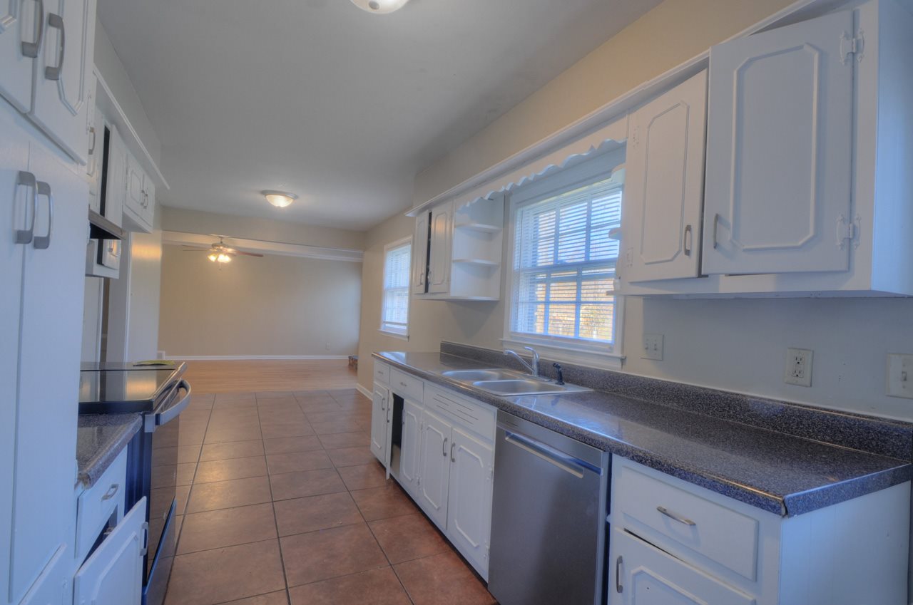 2082 Finley Road Memphis, TN 38116 - Photo 8 of 24 Gallery Image 8