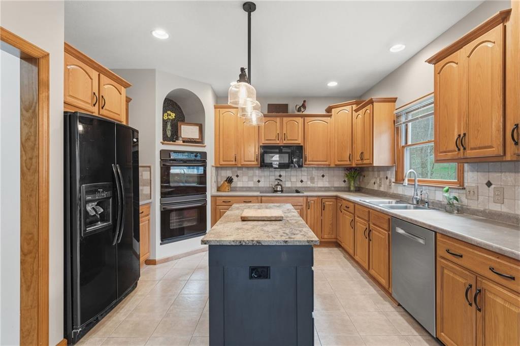 197 West Cruikshank Road Butler, PA 16002 - Photo 6 of 49