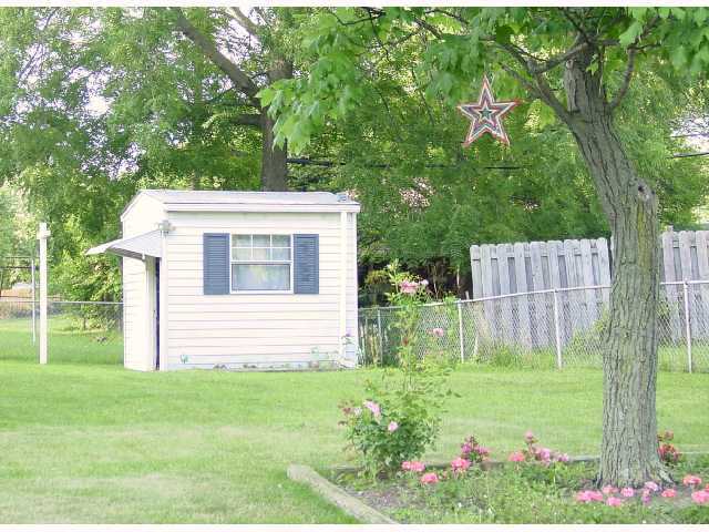 4902 Andrew Road Columbus, OH 43227 - Photo 3 of 10 Gallery Image 3