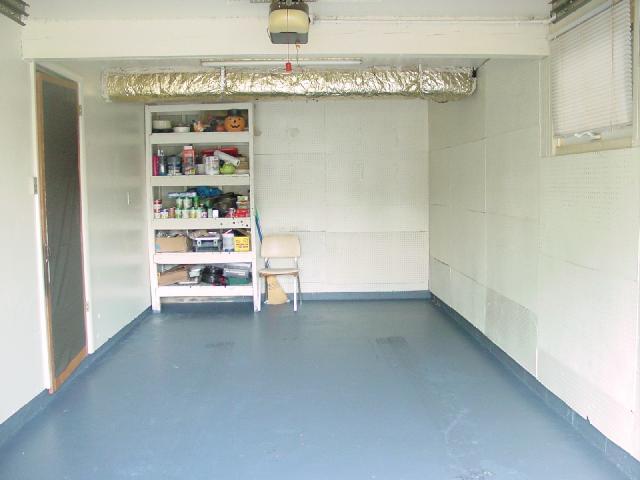 4902 Andrew Road Columbus, OH 43227 - Photo 4 of 10 Gallery Image 4