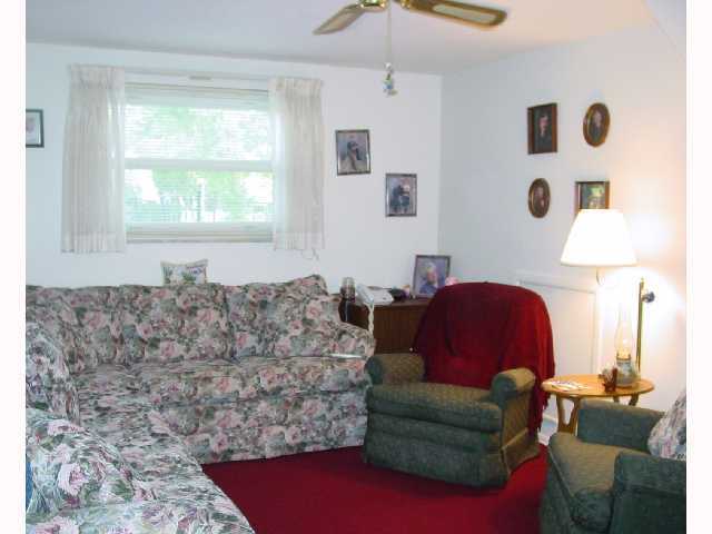 4902 Andrew Road Columbus, OH 43227 - Photo 7 of 10 Gallery Image 7