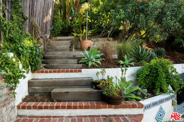 $2,097,000 | 3414 Fernwood Avenue, Los Angeles, CA 90039