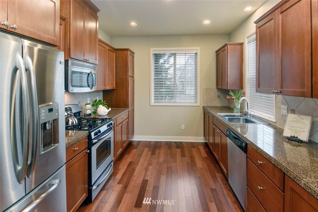 3605 183rd Street Southeast Bothell, WA 98012 - Photo 8 of 24
