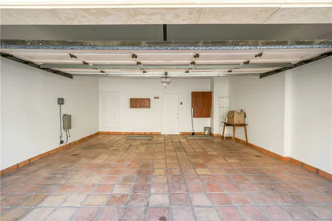 $3,600,000 | 2019 Sunset Plaza Drive, Los Angeles, CA 90069