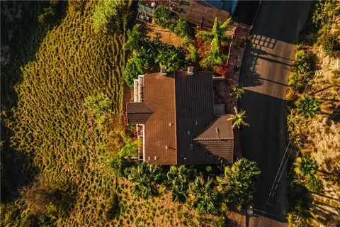 $3,600,000 | 2019 Sunset Plaza Drive, Los Angeles, CA 90069