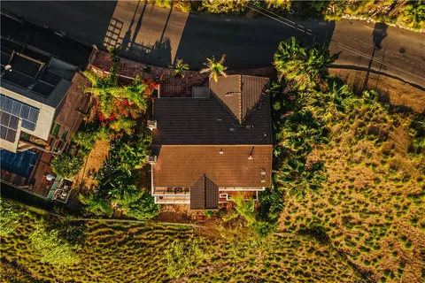 $3,600,000 | 2019 Sunset Plaza Drive, Los Angeles, CA 90069