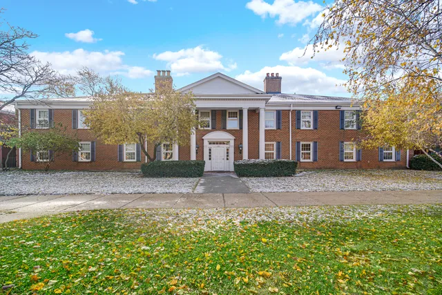 $183,000 | 521 Coventry Lane, Unit 12, Crystal Lake, IL 60014