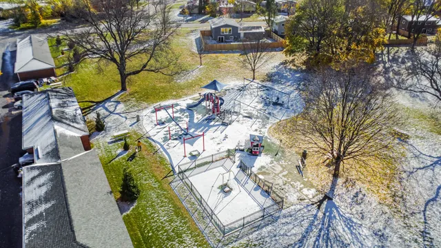 $183,000 | 521 Coventry Lane, Unit 12, Crystal Lake, IL 60014