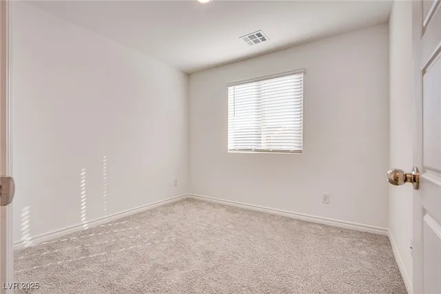 $2,400 | 10718 Lilestone Court, Las Vegas, NV 89166