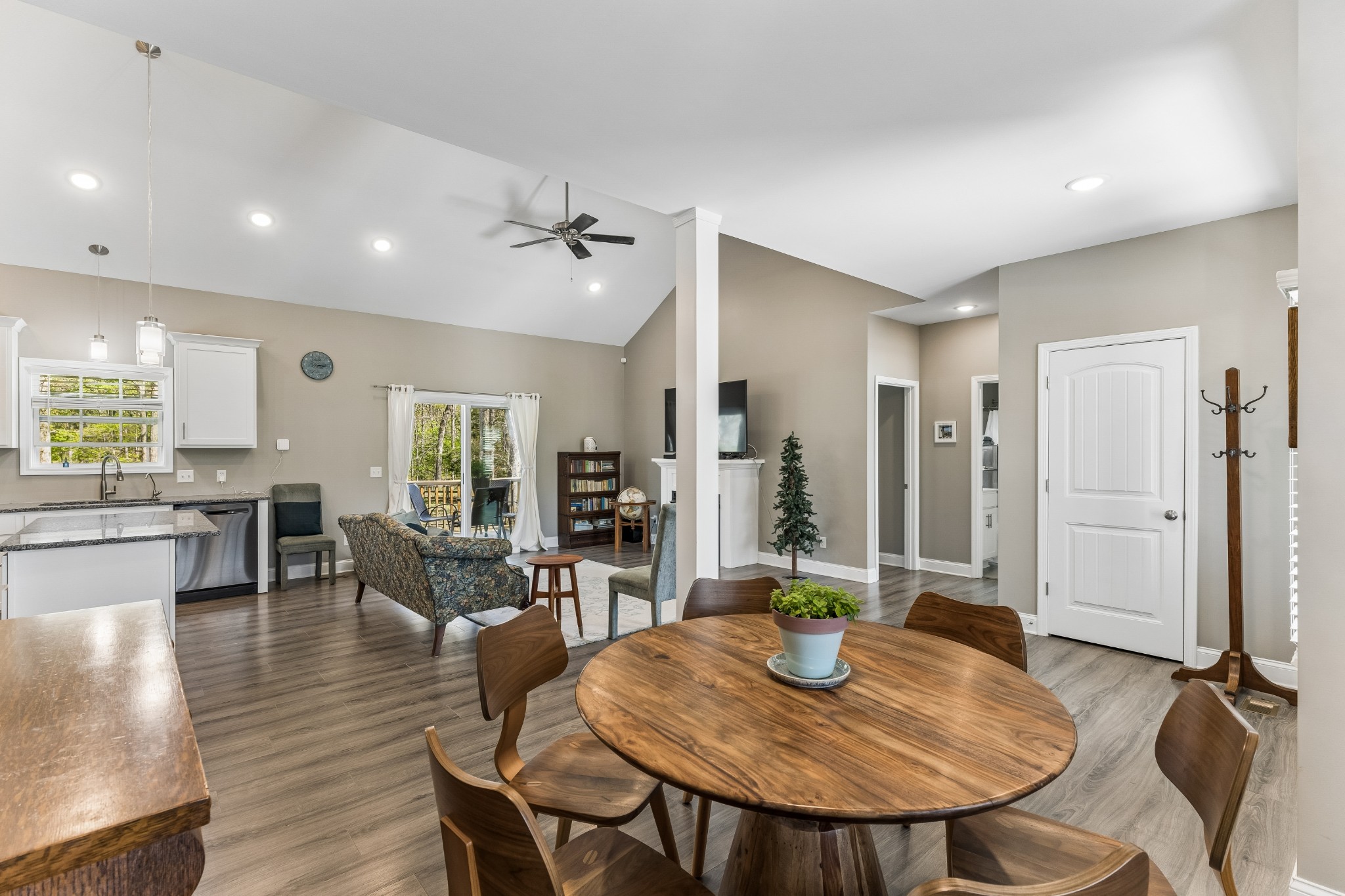 109 Duke Road Dickson, TN 37055 - Photo 13 of 29