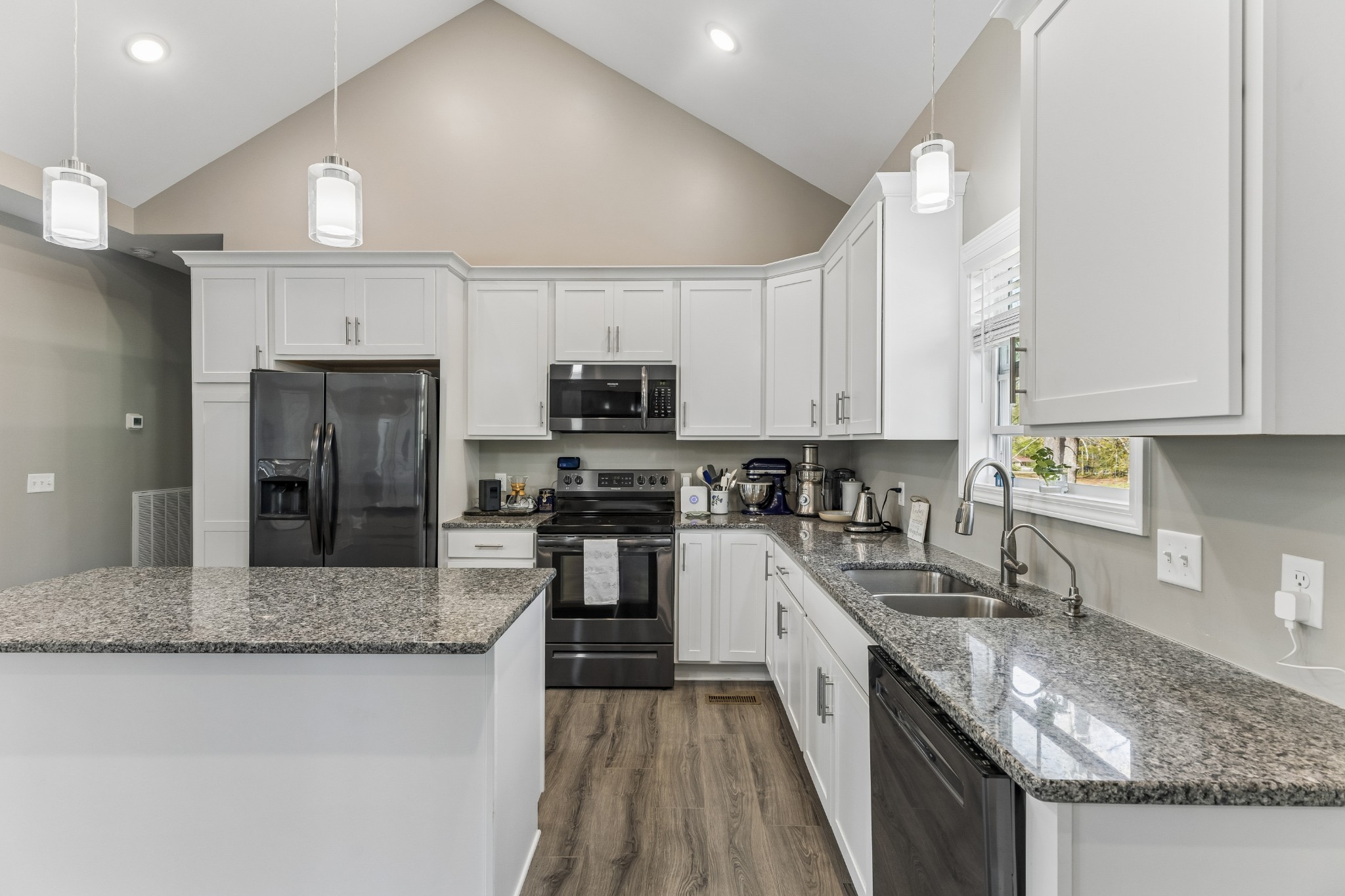 109 Duke Road Dickson, TN 37055 - Photo 9 of 29