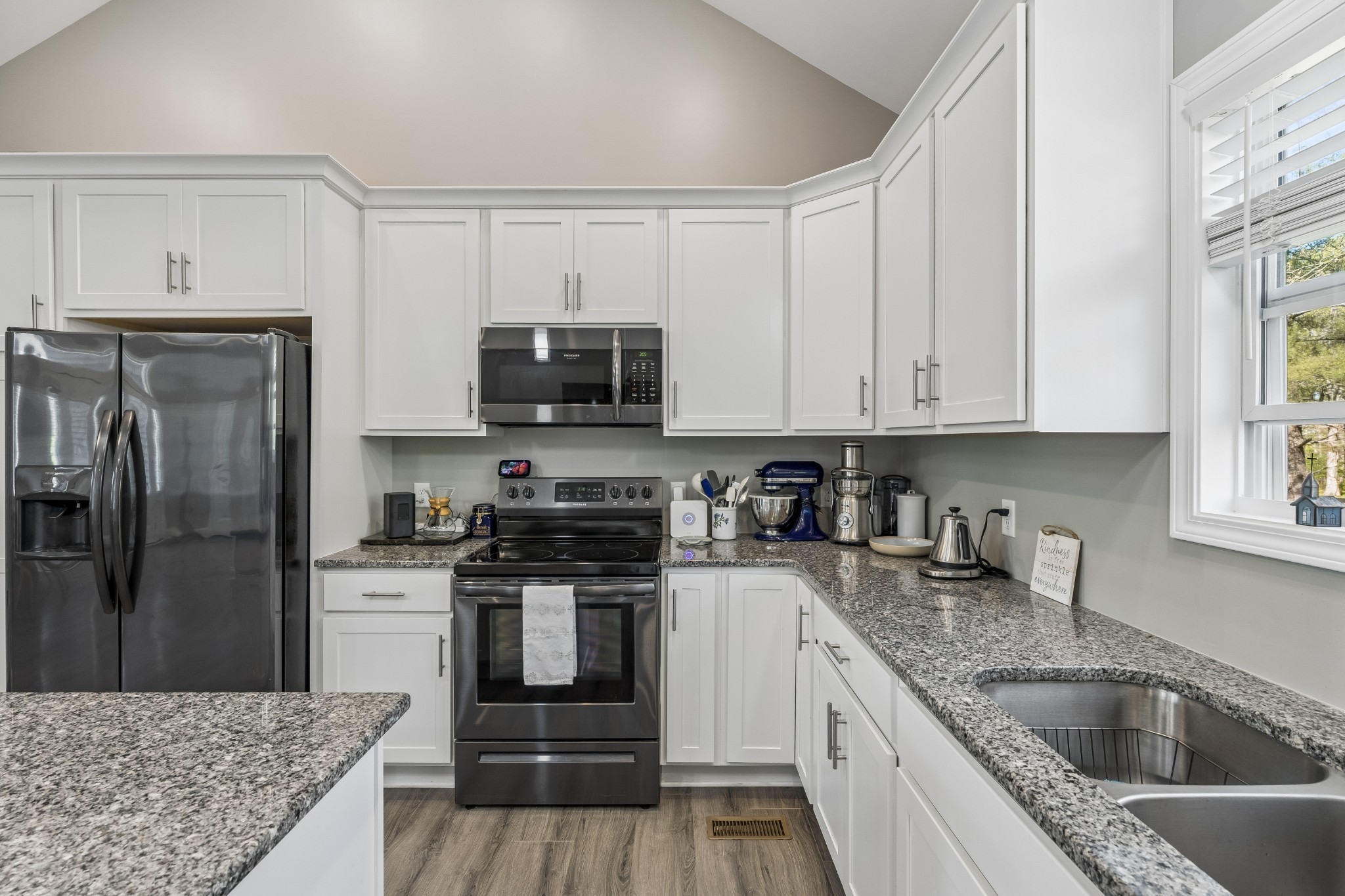 109 Duke Road Dickson, TN 37055 - Photo 10 of 29