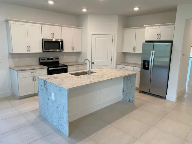 $609,000 | 6950 Southeast Park Trace Drive, Stuart, FL 34997