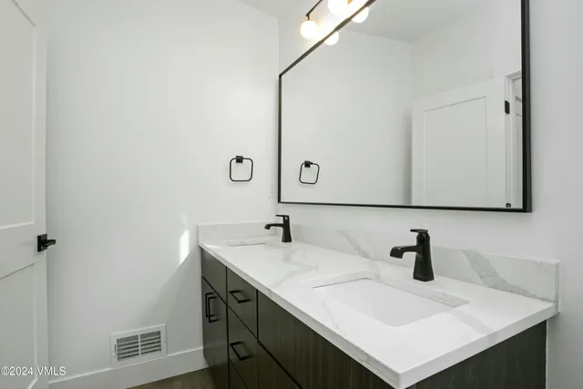 $876,900 | 121 Kali Lane, Gypsum, CO 81637