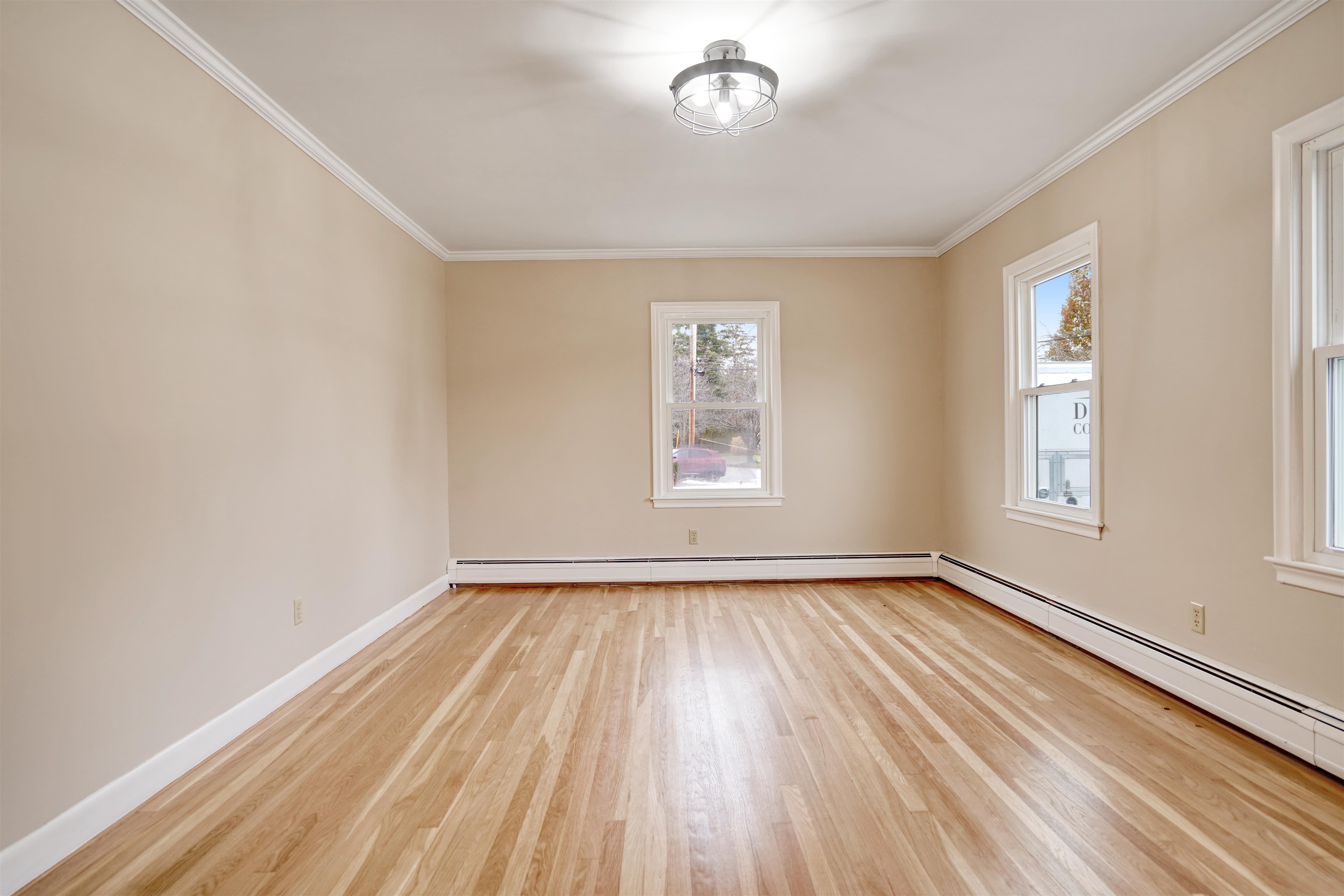 72 Bow Street Concord, NH 03301 - Photo 3 of 36