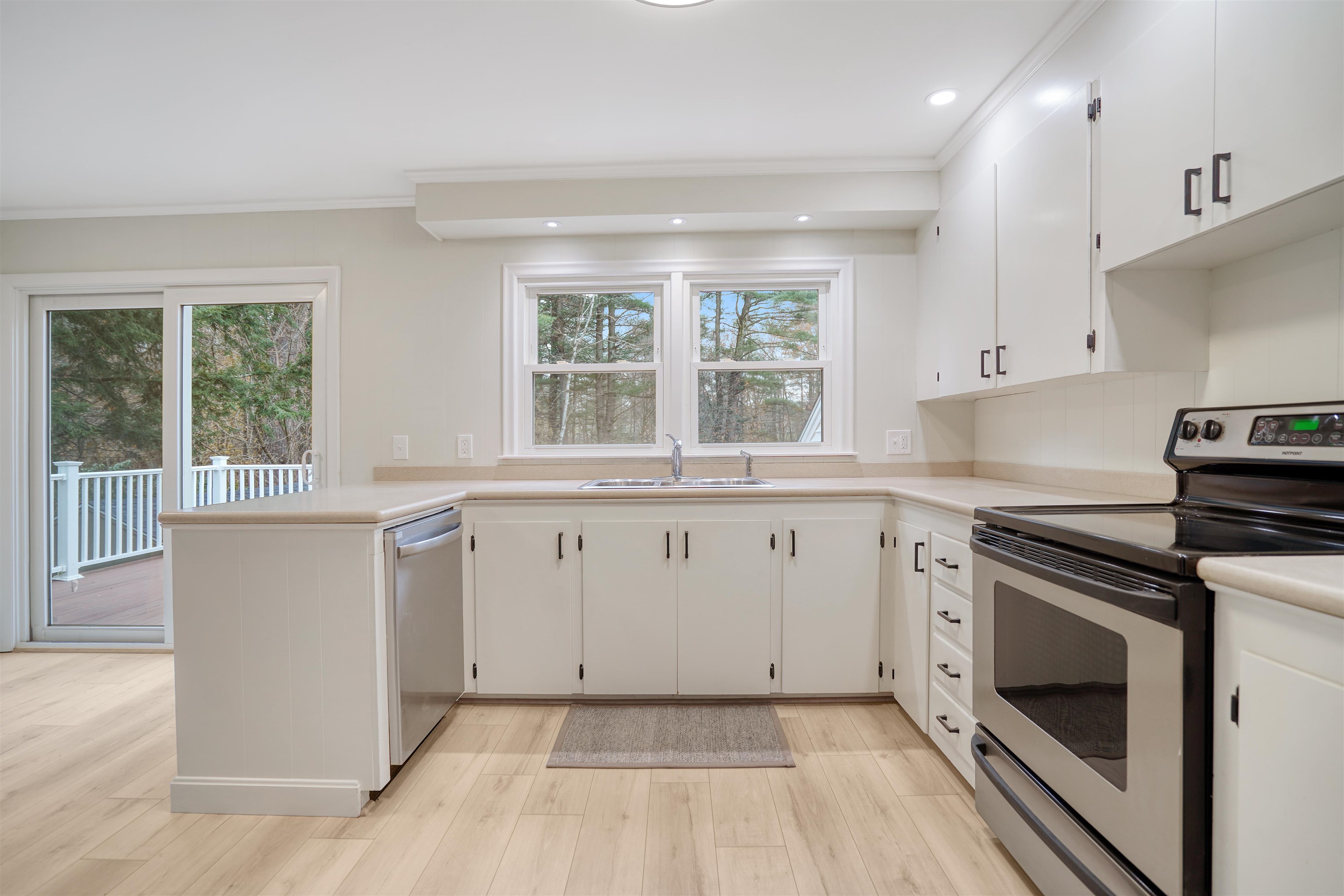 72 Bow Street Concord, NH 03301 - Photo 31 of 36