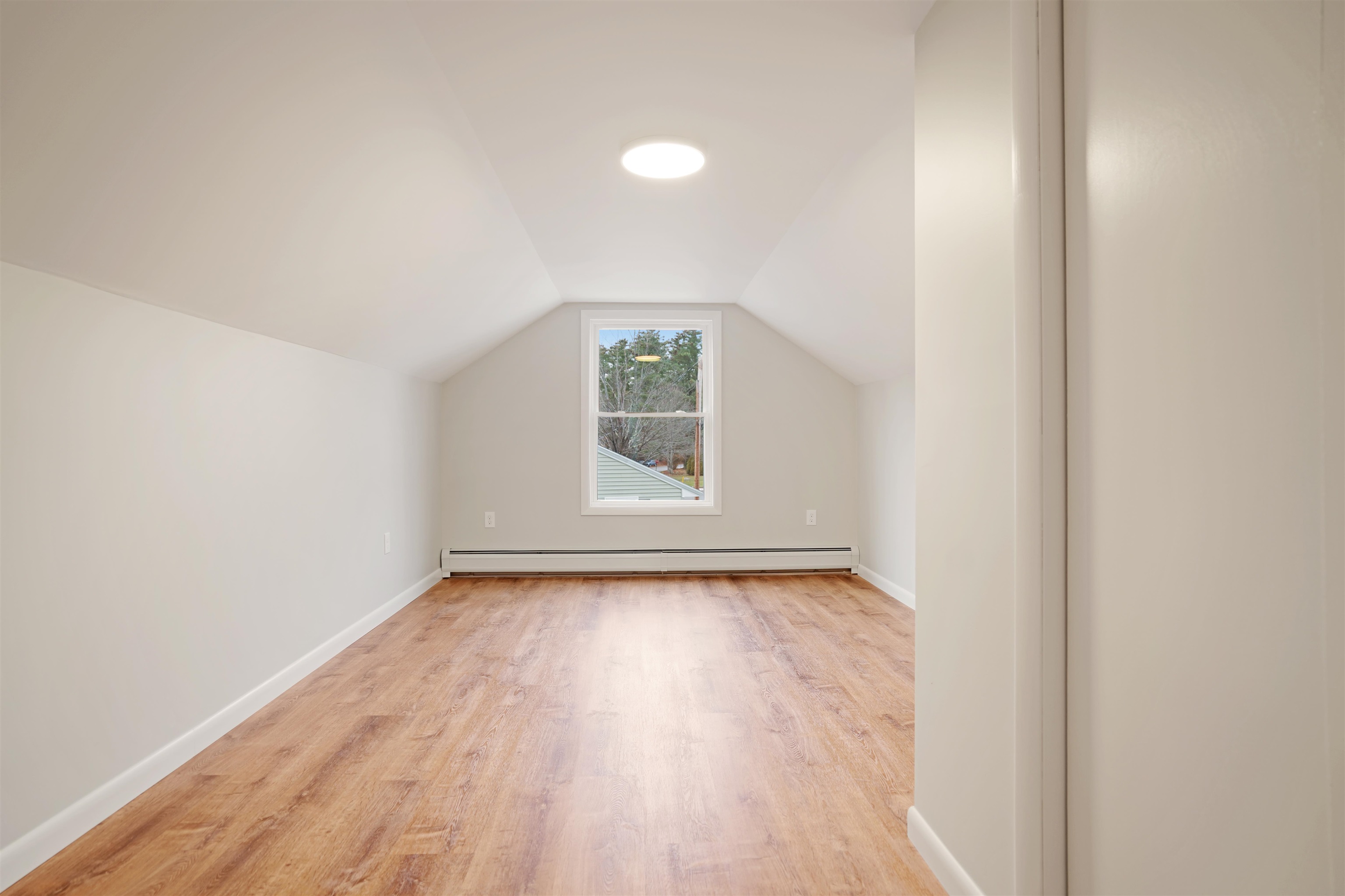 72 Bow Street Concord, NH 03301 - Photo 7 of 36