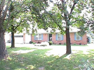 3354 South Robberson Avenue Springfield, MO 65807 - Photo 1 of 1 Primary Photo