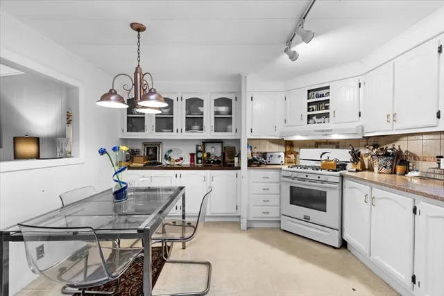 $220,000 | 16 Liberty Street, West Bridgewater, MA 02379