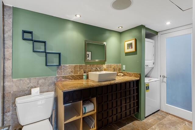 2851 South Ocean Boulevard, Unit 6C Boca Raton, FL 33432 - Photo 17 of 43 Primary Bath
