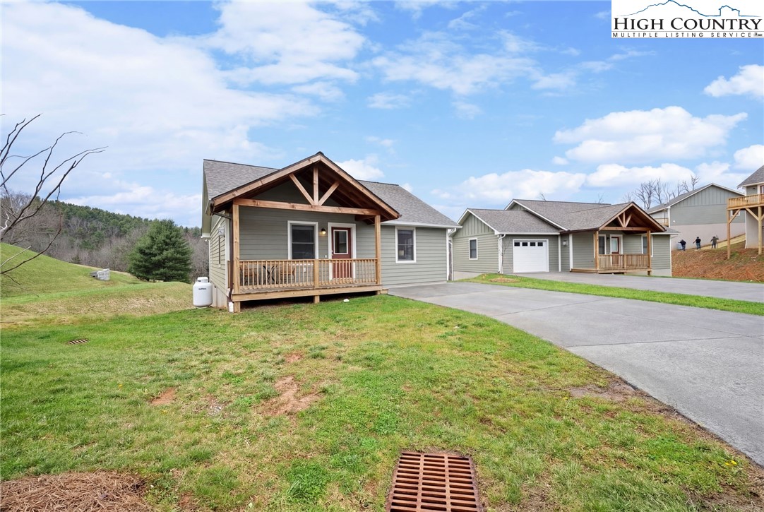 151 Pitts Way, Unit 126 Boone, NC 28607 - Photo 4 of 29