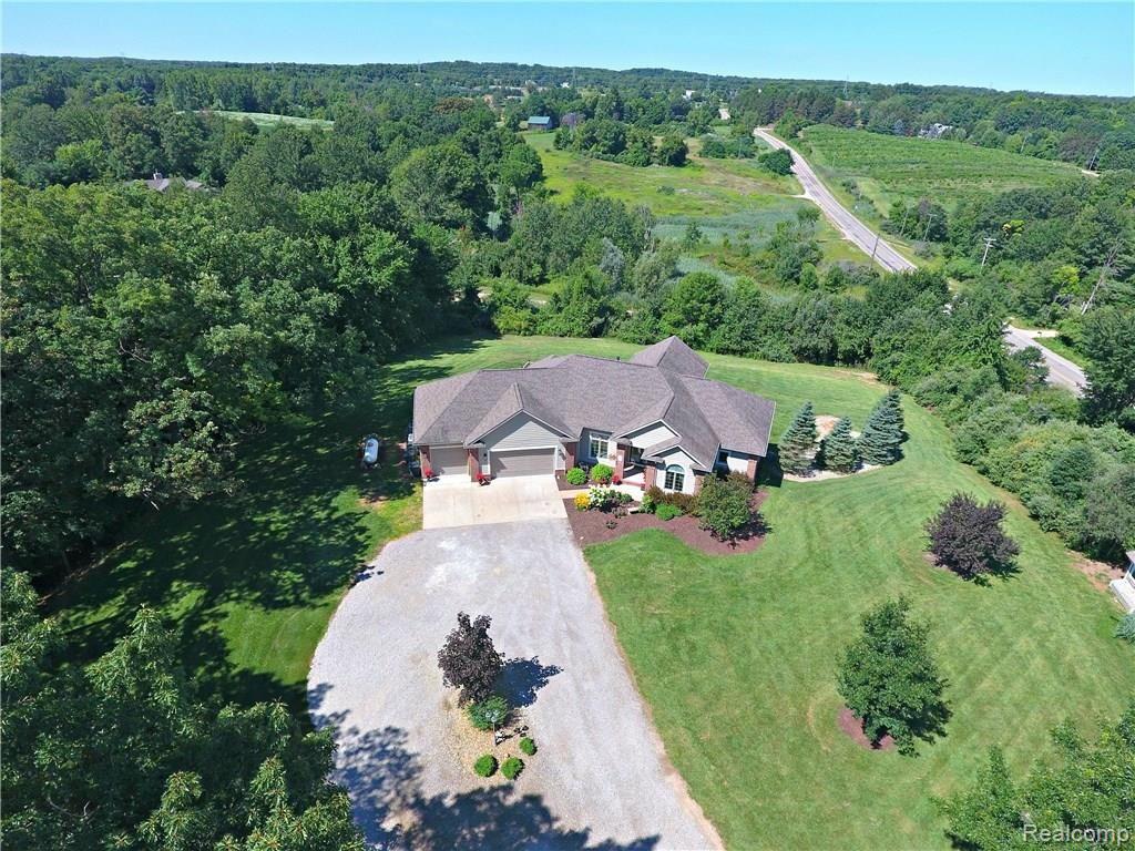 5690 General Squier Road Dryden, MI 48428 - Photo 2 of 40 jGeneral Squire Rd Front Aerial.jpg