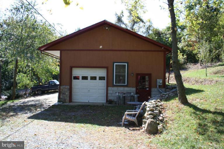 1608 Reed Road Knoxville, MD 21758 - Photo 9 of 11 Garage 2