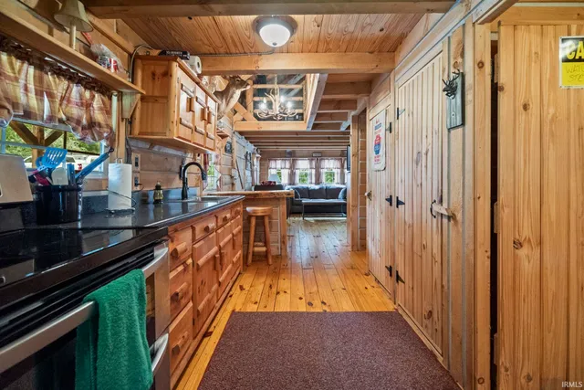 $1,000,000 | 3626 East 800 South, Lafayette, IN 47909