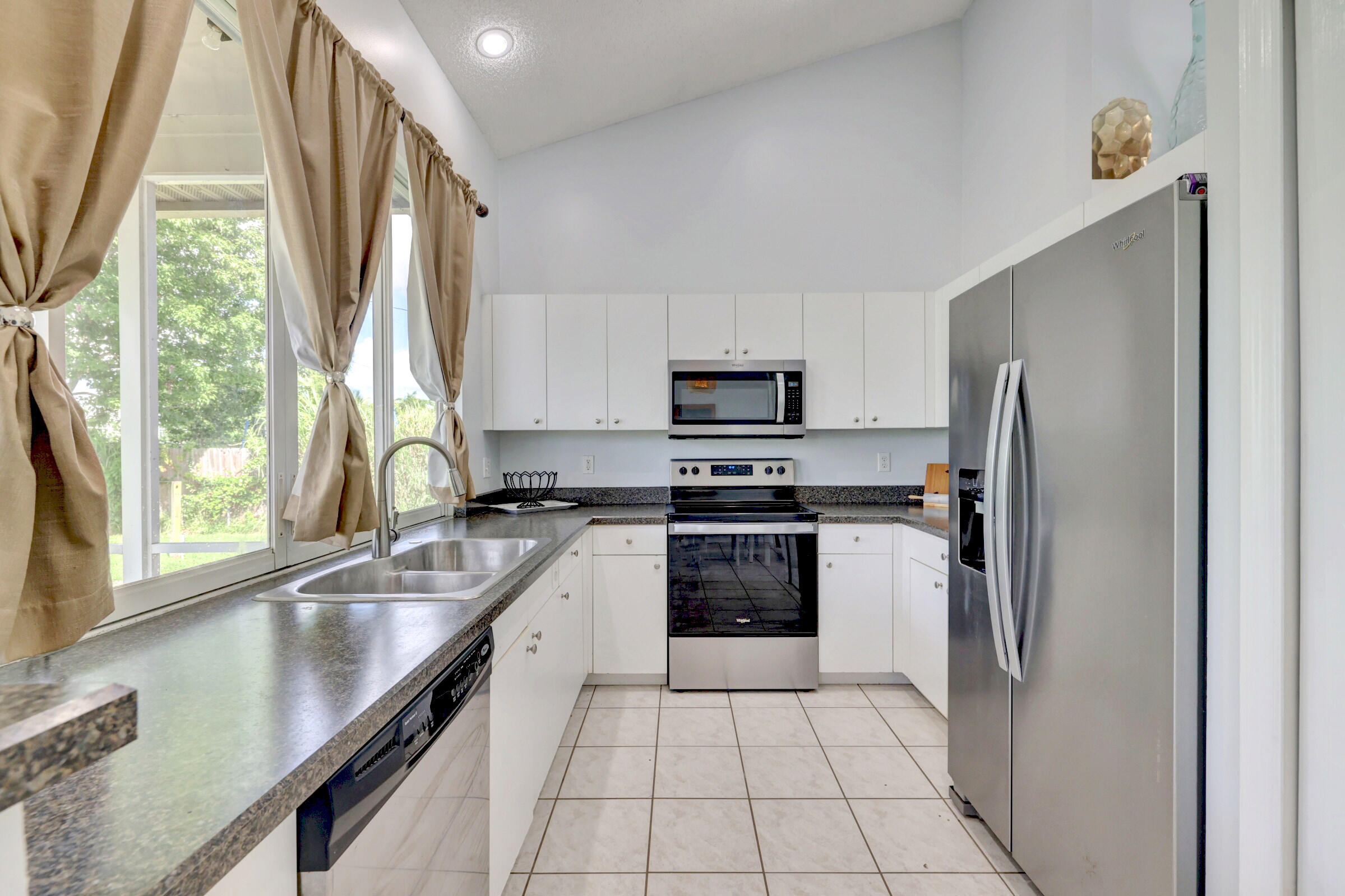 2144 Southwest Vista Road Port St. Lucie, FL 34953 - Photo 11 of 41 11_632a0145_6_7_8_9
