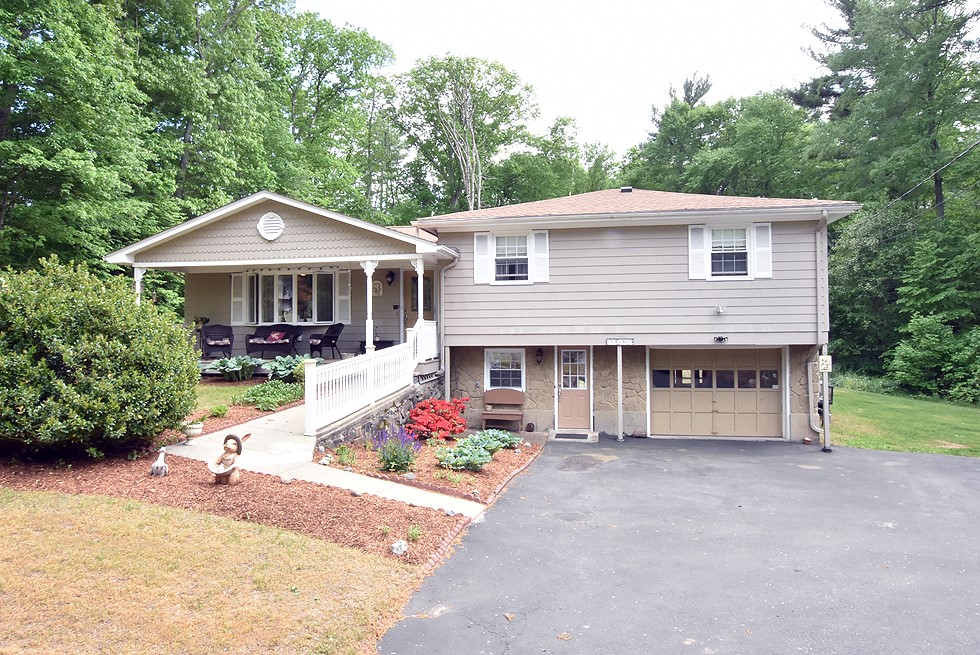 506 Snake Hill Road Glocester, RI 02857 - Photo 12 of 17