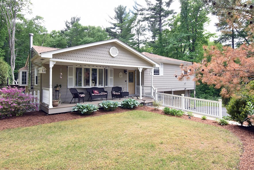 506 Snake Hill Road Glocester, RI 02857 - Photo 13 of 17