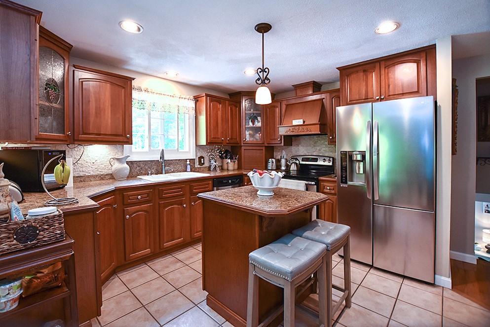 506 Snake Hill Road Glocester, RI 02857 - Photo 3 of 17
