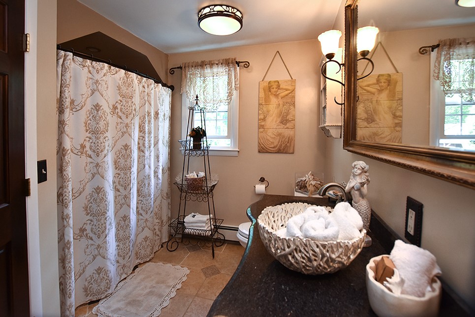 506 Snake Hill Road Glocester, RI 02857 - Photo 5 of 17