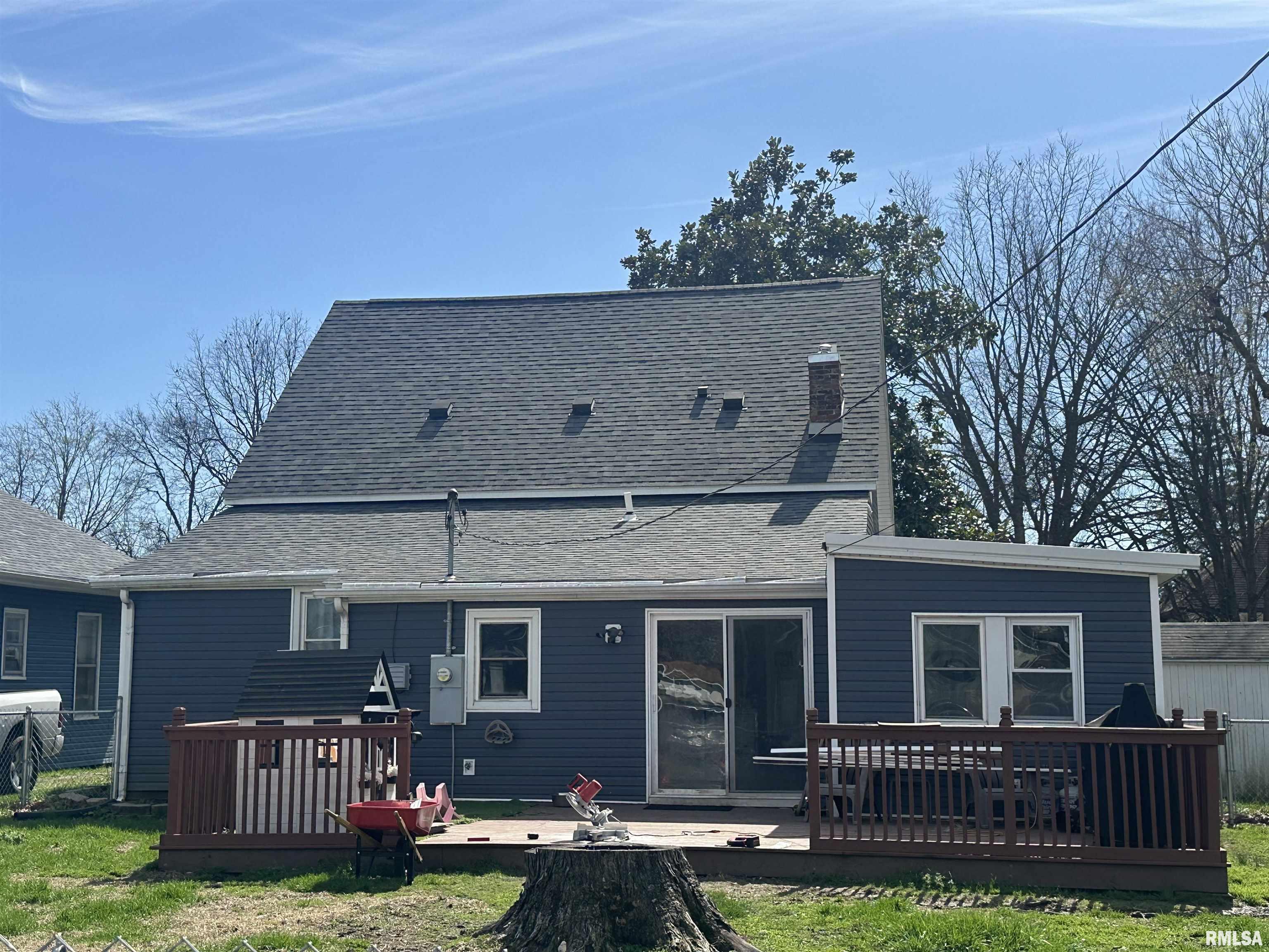 2022 Hortense Street Murphysboro, IL 62966 - Photo 4 of 16