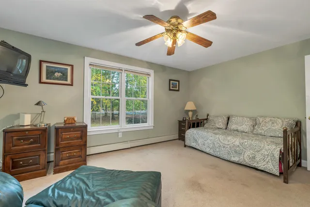 $945,000 | 12 Parshley Lane, Brentwood, NH 03833