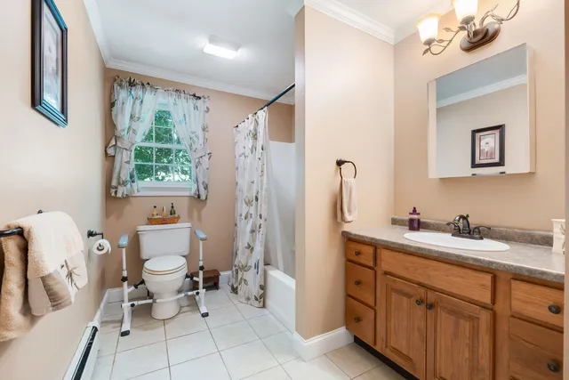 $945,000 | 12 Parshley Lane, Brentwood, NH 03833