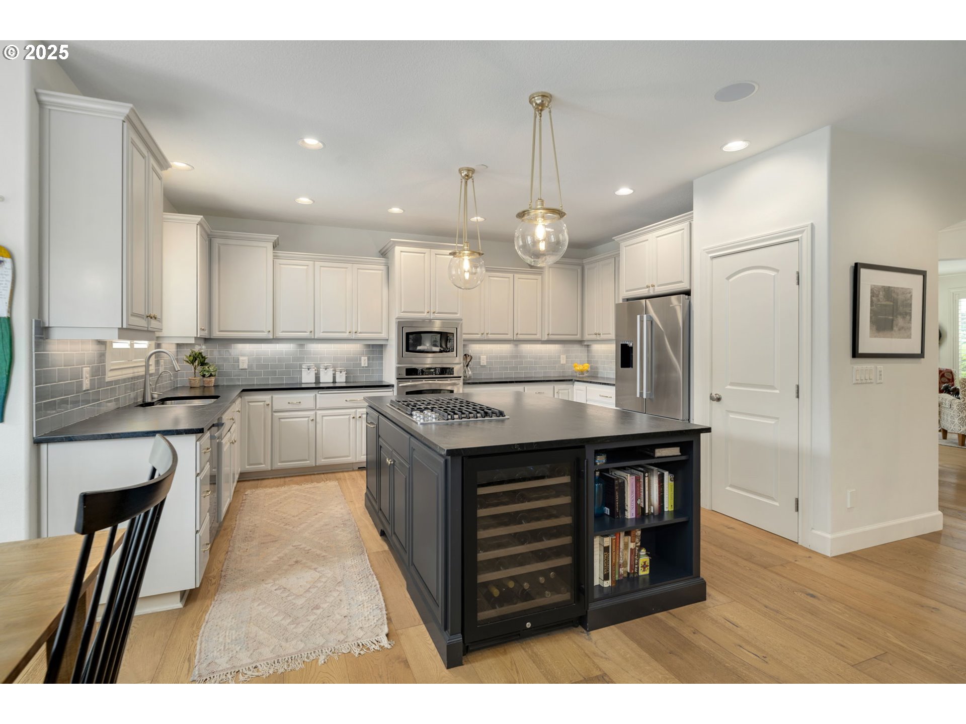 2540 Northwest 12th Circle Camas, WA 98607 - Photo 18 of 48 Kitchen