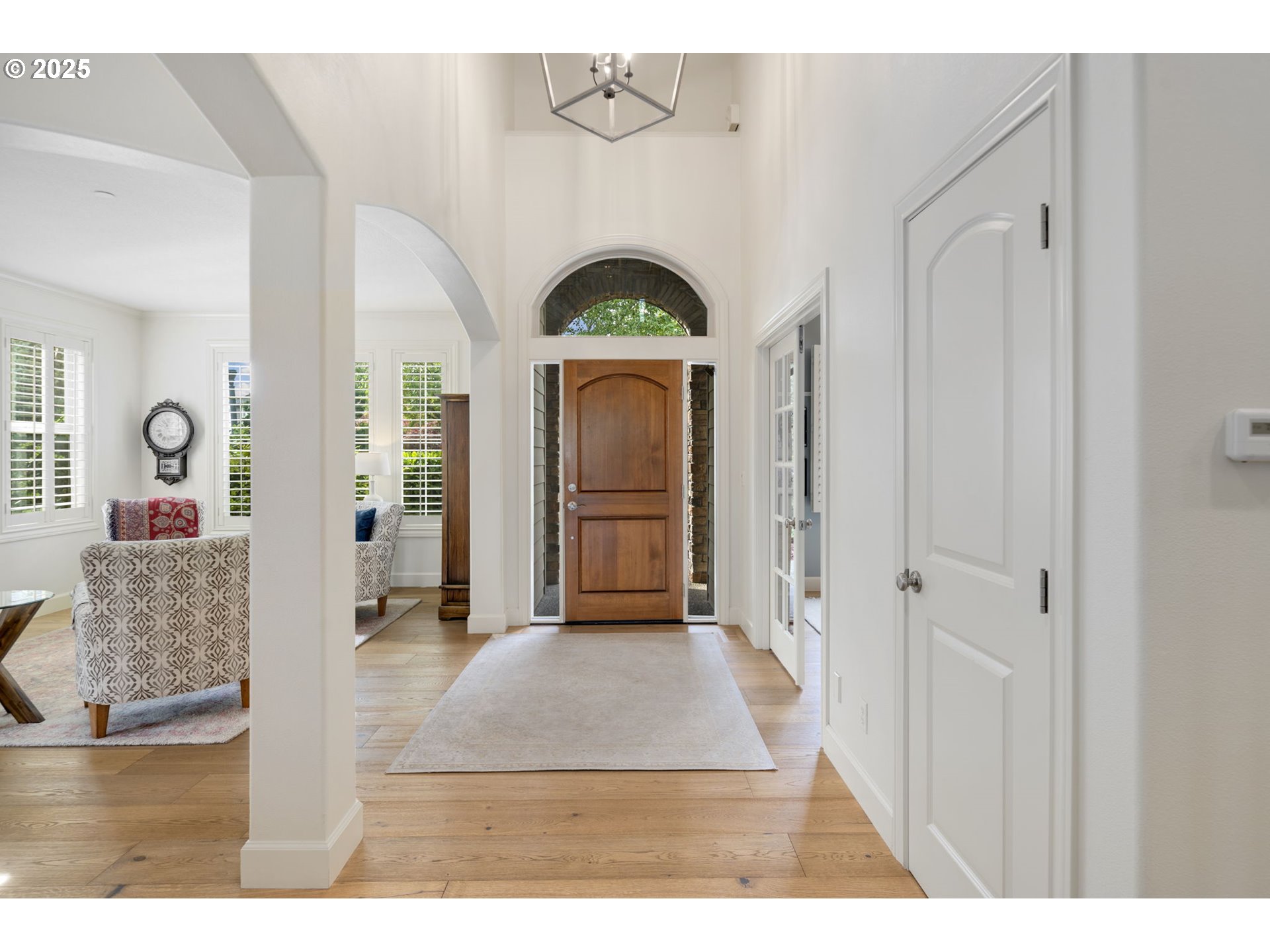 2540 Northwest 12th Circle Camas, WA 98607 - Photo 47 of 48 Entrance/Foyer