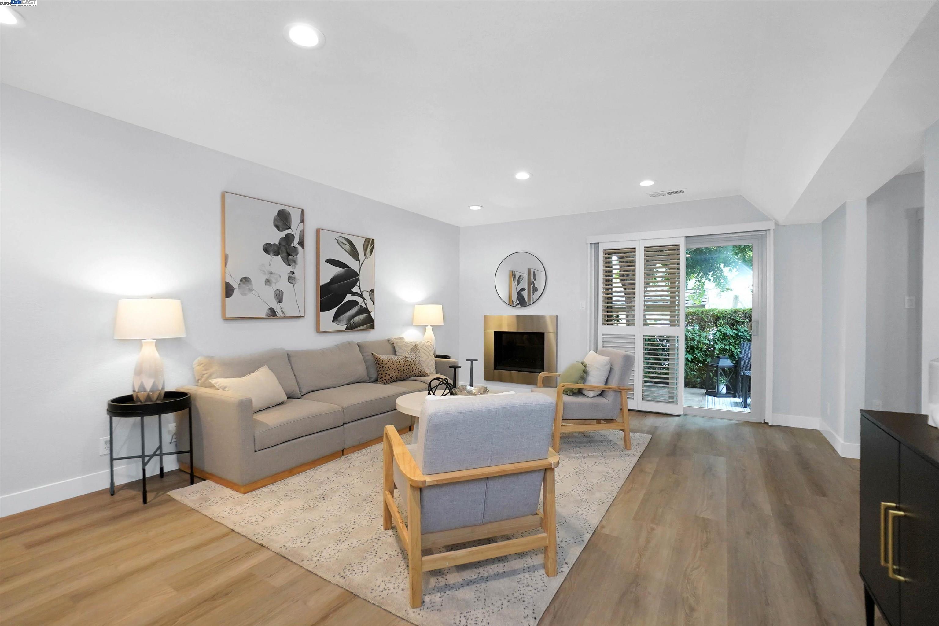 20111 West Ridge Court, Unit 16 Castro Valley, CA 94546 - Photo 1 of 1 Gallery Image 1