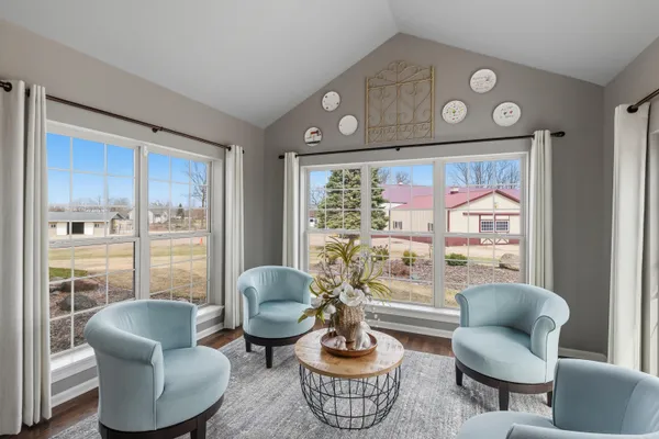 $1,290,000 | 9518 State Highway 144, Farmington, WI 53040