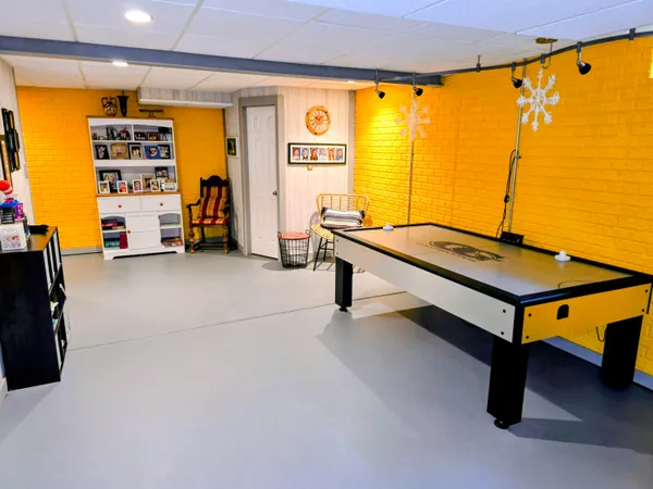 $1,290,000 | 9518 State Highway 144, Farmington, WI 53040