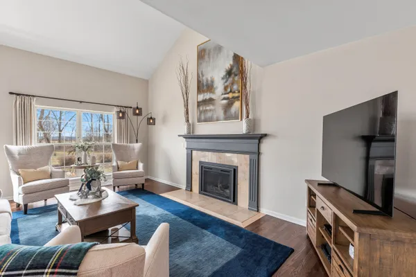 $1,290,000 | 9518 State Highway 144, Farmington, WI 53040