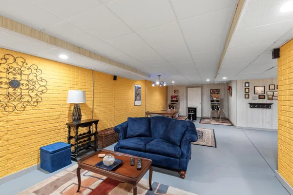 $1,290,000 | 9518 State Highway 144, Farmington, WI 53040