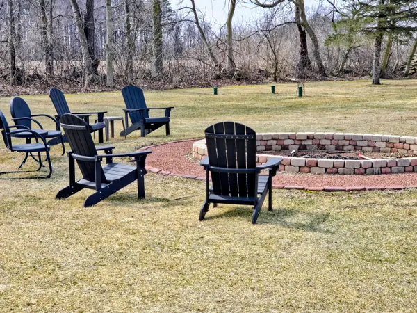 $1,290,000 | 9518 State Highway 144, Farmington, WI 53040